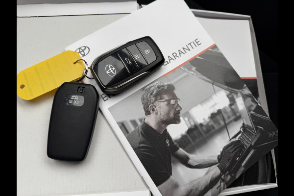 Toyota C-HR 2.0 Plug-in Hybrid 220 GR SPORT | Pano dak | Head-up | Rijklaar!!!