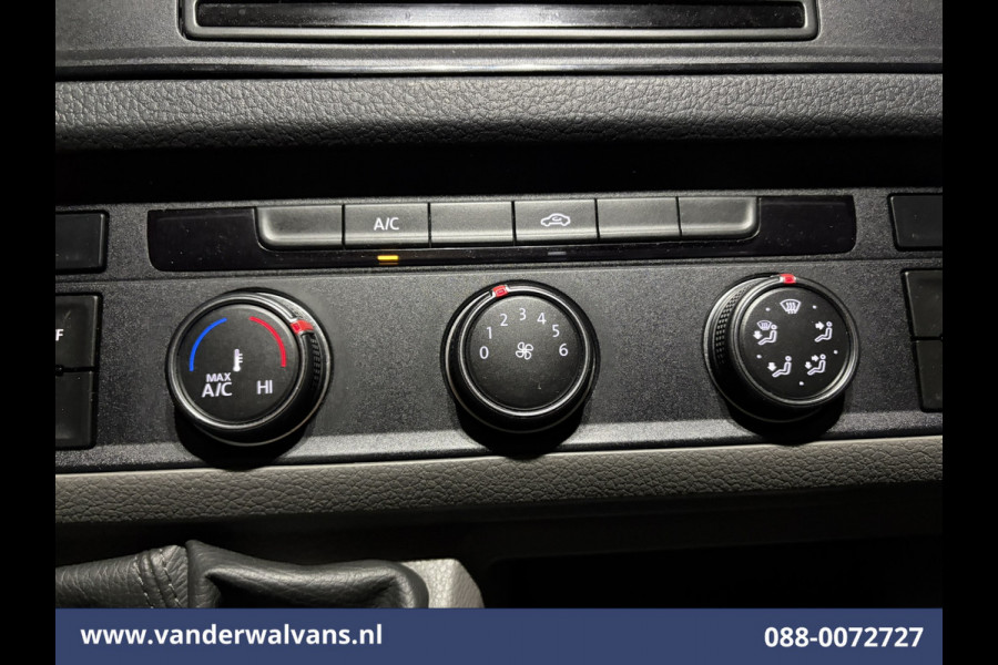 Volkswagen Crafter 2.0 TDI 141pk L4H3 L3H2 Euro6 Airco | 3000kg Trekhaak | Camera | Apple Carplay | Cruisecontrol Android Auto, Chauffeursstoel, Parkeersensoren, Bijrijdersbank