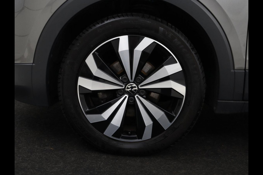 Volkswagen T-Cross 1.0 TSI Style | Automaat | Stoelverwarming | Camera | Virtual Cockpit | Trekhaak | Navigatie | Adaptive cruise | Full LED | Climate control | Parkeerhulp