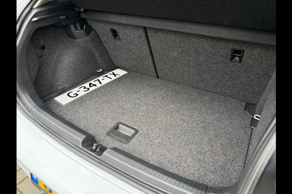 Volkswagen Polo 1.0 TSI 116pk Highline - Automaat - Navi - Climate - Winterpakket - Trekhaak