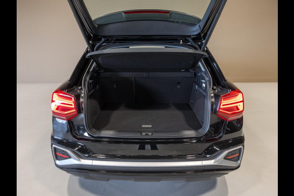 Audi Q2 35 TFSI S-Line Edition / 150pk / Stoelverwarming / Keyless entry / Matrix LED / Adaptieve cruise control /