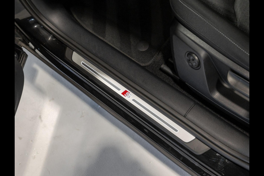 Audi Q2 35 TFSI S-Line Edition / 150pk / Stoelverwarming / Keyless entry / Matrix LED / Adaptieve cruise control /