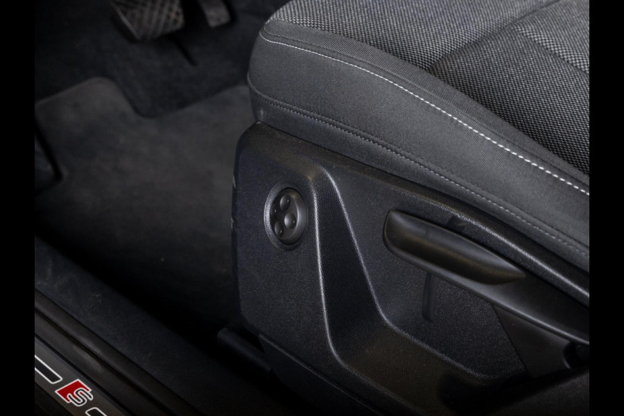 Audi Q2 35 TFSI S-Line Edition / 150pk / Stoelverwarming / Keyless entry / Matrix LED / Adaptieve cruise control /