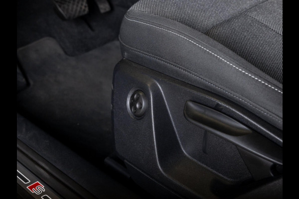 Audi Q2 35 TFSI S-Line Edition / 150pk / Stoelverwarming / Keyless entry / Matrix LED / Adaptieve cruise control /