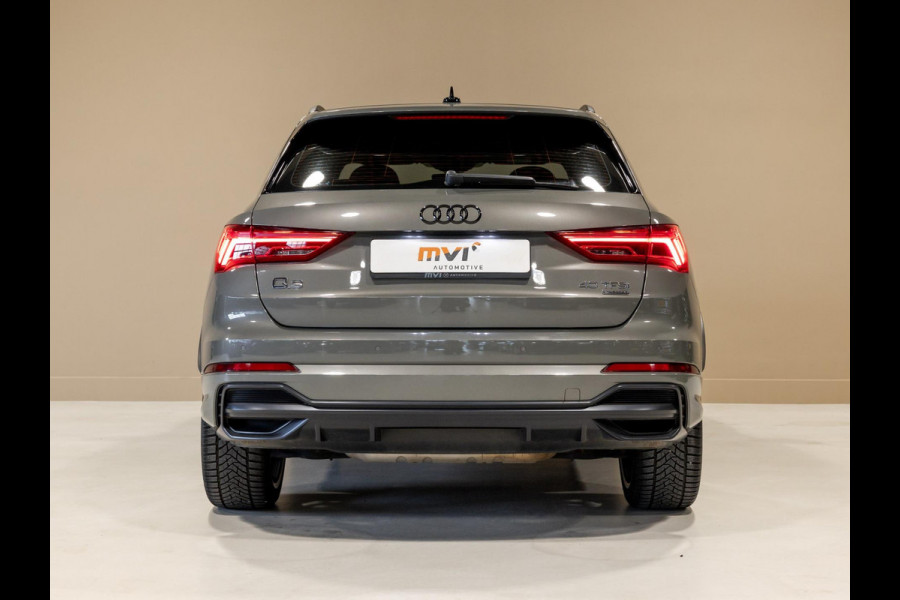 Audi Q3 40 TFSI quattro S Line edition one / 190pk / Trekhaak / Panorama dak / Stoelverwarming /