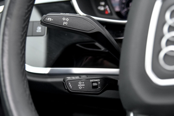 Audi Q3 Sportback 45 TFSI e S-Line. Pano, ACC, Dodeh, Camera, 20''!