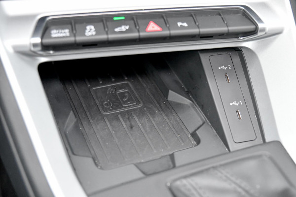 Audi Q3 Sportback 45 TFSI e S-Line. Pano, ACC, Dodeh, Camera, 20''!