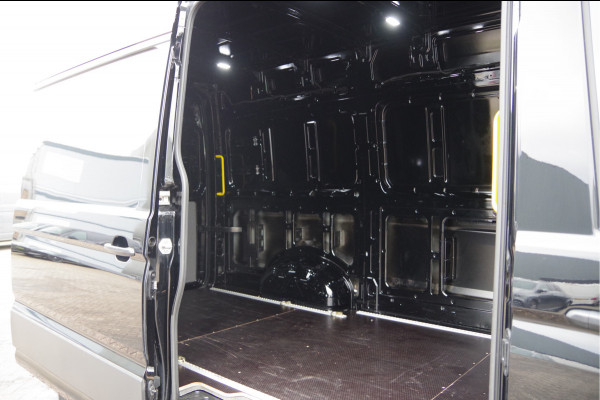 MAN TGE 3.180 35 2.0 L3H3 3-ZITS, 177PK AUT. TREKHAAK, LEDER, CAMERA, CRUISE, GEVEERDE ERGO COMFORT STOEL, AIRCO, MISTLAMPEN