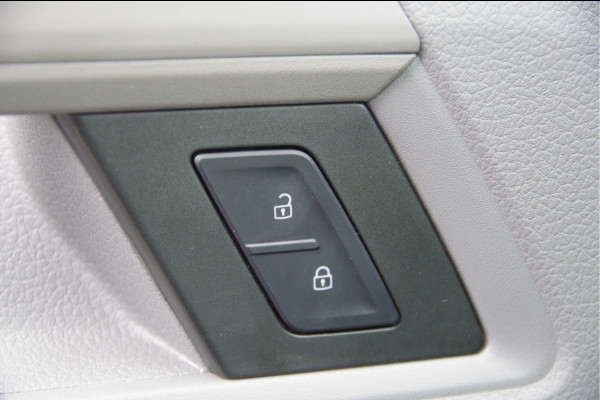 MAN TGE 3.180 35 2.0 L3H3 3-ZITS, 177PK AUT. TREKHAAK, LEDER, CAMERA, CRUISE, GEVEERDE ERGO COMFORT STOEL, AIRCO, MISTLAMPEN