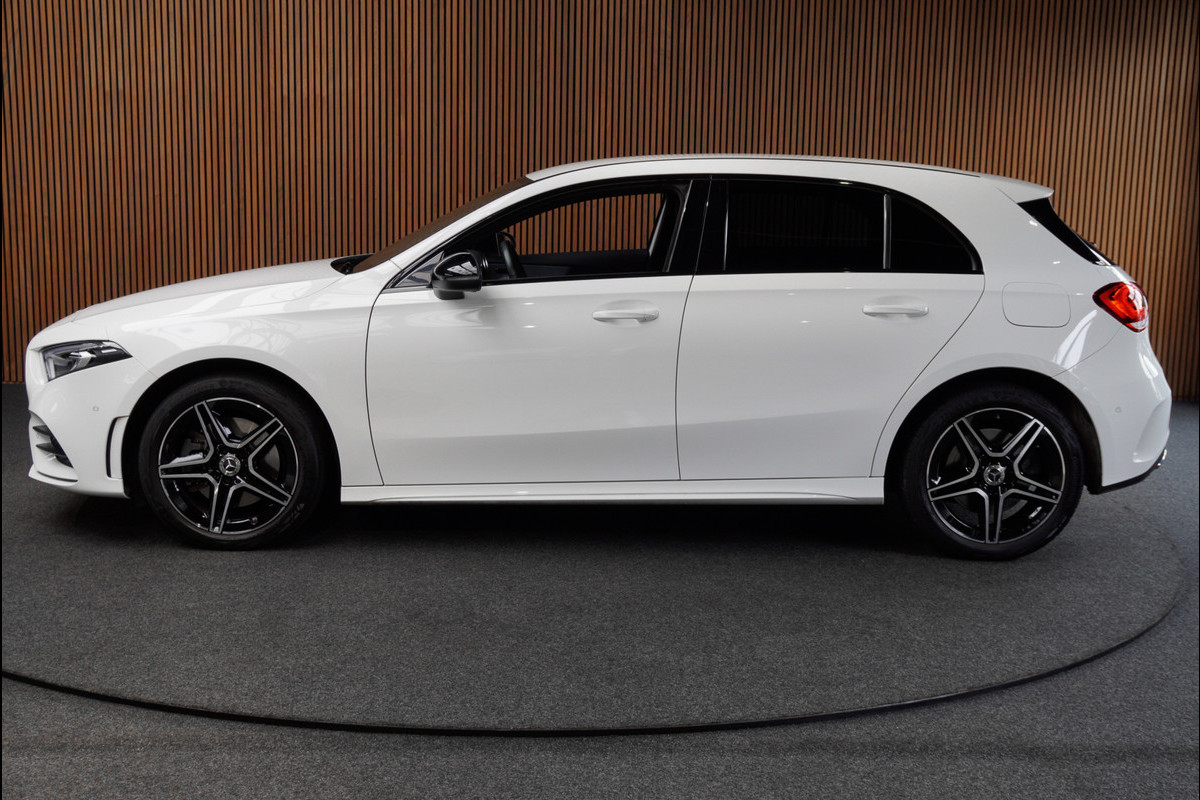 Mercedes-Benz A-Klasse 250e AMG Line Leer Navi Camera Climate Stoelverwarming PTS LM velgen EQ BTW auto!