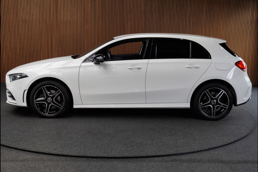 Mercedes-Benz A-Klasse 250e AMG Line Leer Navi Camera Climate Stoelverwarming PTS LM velgen EQ BTW auto!