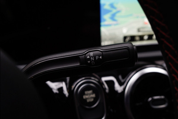 Mercedes-Benz A-Klasse 250e AMG Line Leer Navi Camera Climate Stoelverwarming PTS LM velgen EQ BTW auto!