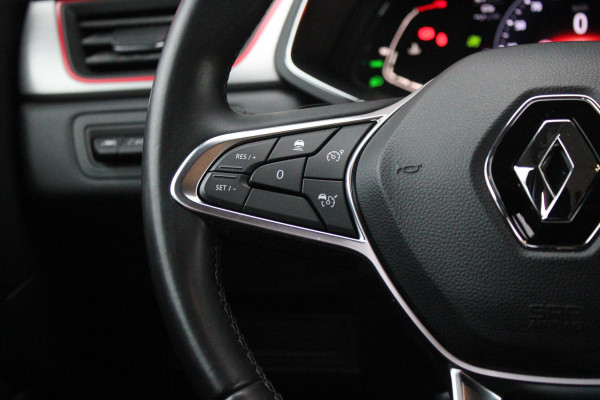 Renault Captur 1.3 TCe 130PK AUTOMAAT INTENS | APPLE CARPLAY/ANDROID AUTO | STOEL VERWARMING | NAVIGATIE | FULL LED KOPLAMPEN | ADAPTIVE CRUISE CONTROL | ACHTERUITRIJ CAMERA | LICHTMETALEN VELGEN 17" | DODEHOEK DETECTIE | PARKEERSENSOREN VOOR + ACHTER | DAB+ RADIO | CLIMATE CONTROL | KEYLESS ENTRY/START |