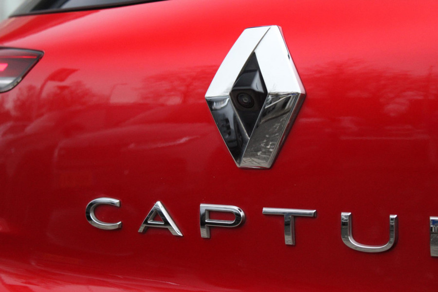 Renault Captur 1.3 TCe 130PK AUTOMAAT INTENS | APPLE CARPLAY/ANDROID AUTO | STOEL VERWARMING | NAVIGATIE | FULL LED KOPLAMPEN | ADAPTIVE CRUISE CONTROL | ACHTERUITRIJ CAMERA | LICHTMETALEN VELGEN 17" | DODEHOEK DETECTIE | PARKEERSENSOREN VOOR + ACHTER | DAB+ RADIO | CLIMATE CONTROL | KEYLESS ENTRY/START |