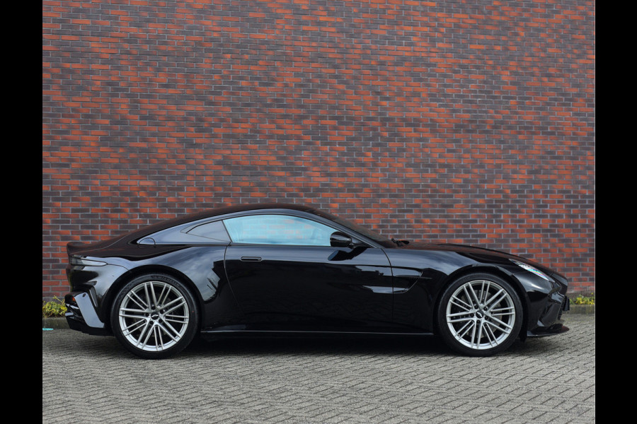 Aston Martin Vantage 4.0 V8 | Onyx Black