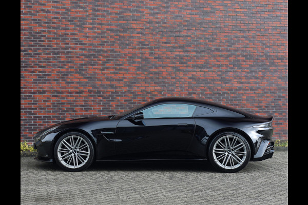 Aston Martin Vantage 4.0 V8 | Onyx Black