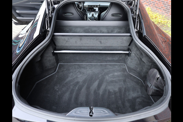 Aston Martin Vantage 4.0 V8 | Onyx Black