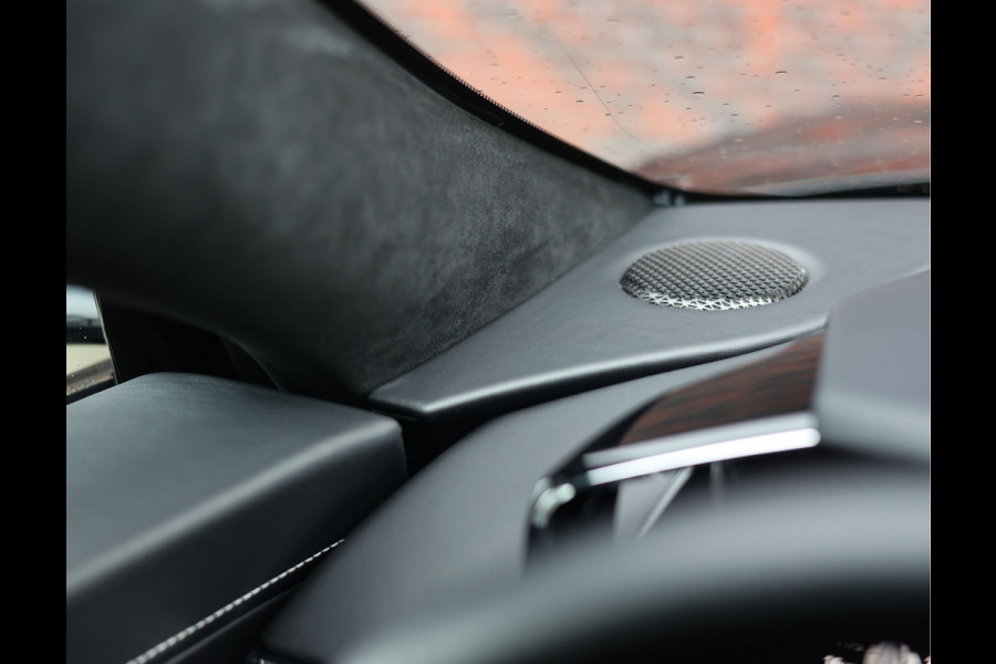 Aston Martin Vantage 4.0 V8 | Onyx Black