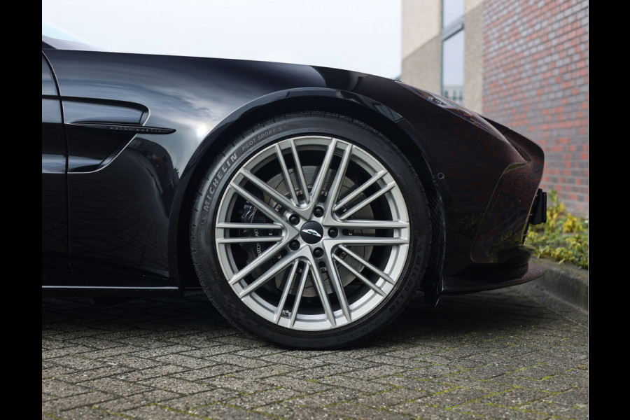 Aston Martin Vantage 4.0 V8 | Onyx Black