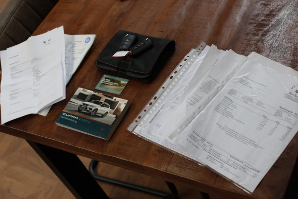 CUPRA Ateca 2.0 TSI 4DRIVE *Pano*Beats*Kuipstoelen*360 Camera*Trekhaak*