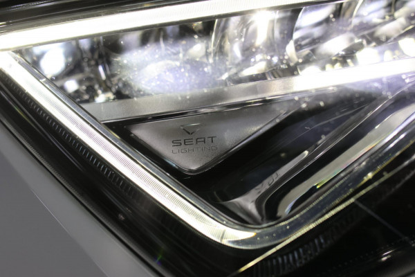 CUPRA Ateca 2.0 TSI 4DRIVE *Pano*Beats*Kuipstoelen*360 Camera*Trekhaak*