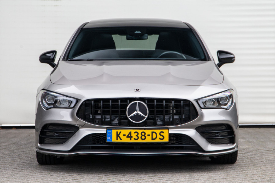 Mercedes-Benz CLA-Klasse 180 AMG Nightpakket, Pano, Widescreen, Sfeerverlichting, Camera 2020