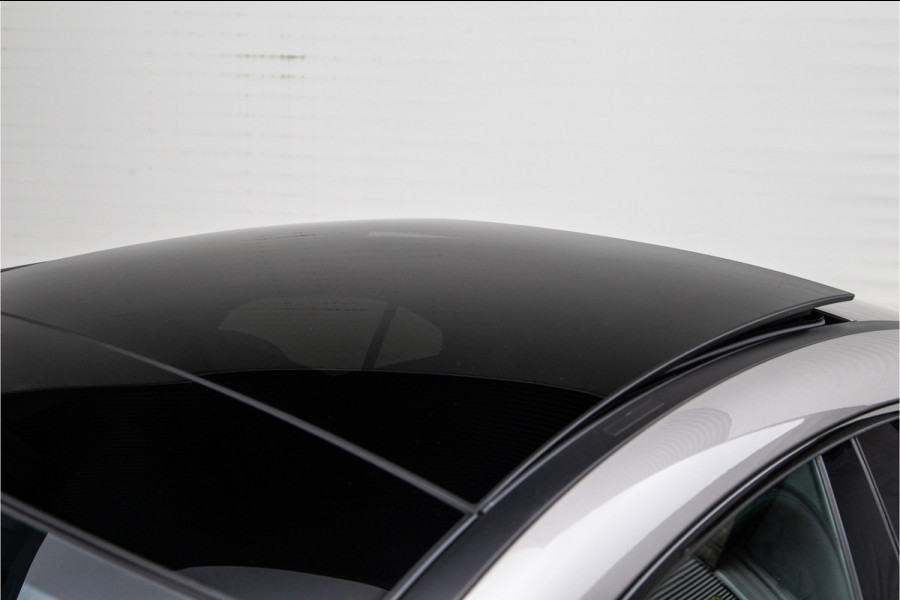 Mercedes-Benz CLA-Klasse 180 AMG Nightpakket, Pano, Widescreen, Sfeerverlichting, Camera 2020