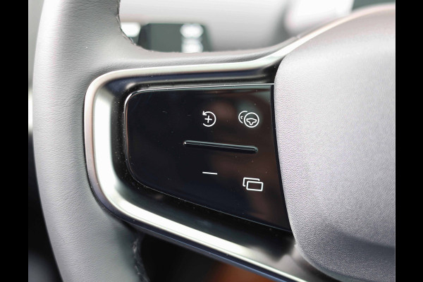 Volvo EX30 Twin Motor Ultra | 69 kWh - Pano - Harman Kardon