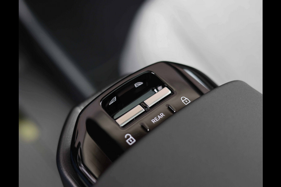 Volvo EX30 Twin Motor Ultra | 69 kWh - Pano - Harman Kardon