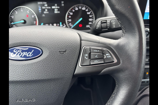 Ford EcoSport 1.0 EcoBoost Titanium 125pk | Trekhaak | Winter Pack | Navigatie | Camera | 17 inch | Dodehoeksensoren