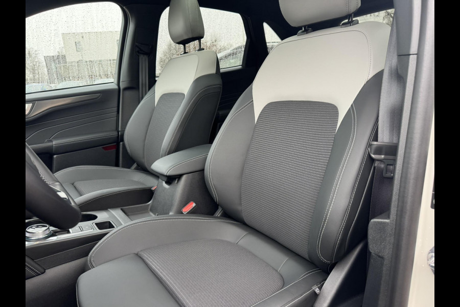 Ford Kuga 2.5 PHEV Sound Edition 243pk | Winterpack | Wegklapbare Trekhaak | Adaptieve Cruise | AGR stoelen | Panorama dak  | Memory Seats | BLIS | 2.100kg Trekgewicht