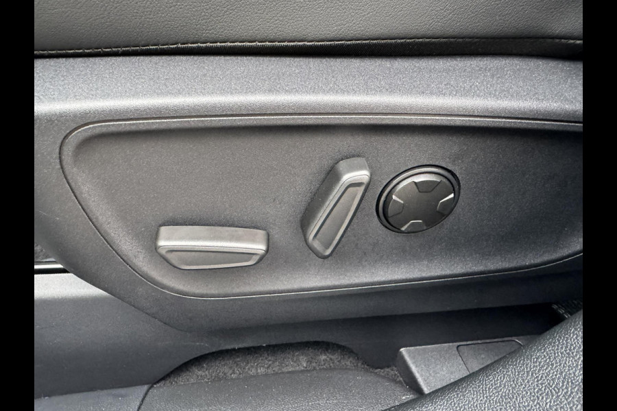 Ford Kuga 2.5 PHEV Sound Edition 243pk | Winterpack | Wegklapbare Trekhaak | Adaptieve Cruise | AGR stoelen | Panorama dak  | Memory Seats | BLIS | 2.100kg Trekgewicht