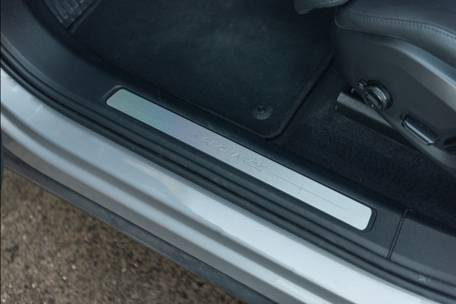 Volvo XC60 T6 Aut. Long Range Ultimate Bright Leder ACC Stoelverwarming 350pk