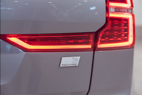 Volvo XC60 T6 Aut. Long Range Ultimate Bright Leder ACC Stoelverwarming 350pk