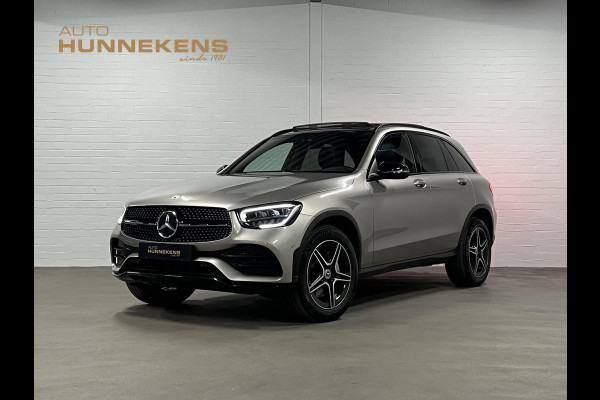 Mercedes-Benz GLC 300e 4MATIC AMG | Trekhaak | Open dak | Camera | Stoelverwarming | Memory | Cruise control | Carplay