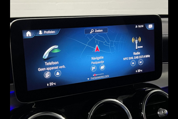 Mercedes-Benz GLC 300e 4MATIC AMG | Trekhaak | Open dak | Camera | Stoelverwarming | Memory | Cruise control | Carplay