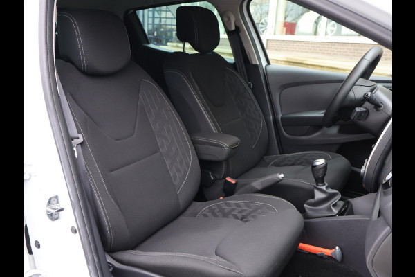 Renault Clio 0.9 TCe LIMITED + NAVIGATIE | CRUISE CONTROL | KEYLESS | AIRCO