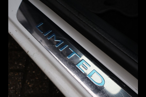 Renault Clio 0.9 TCe LIMITED + NAVIGATIE | CRUISE CONTROL | KEYLESS | AIRCO