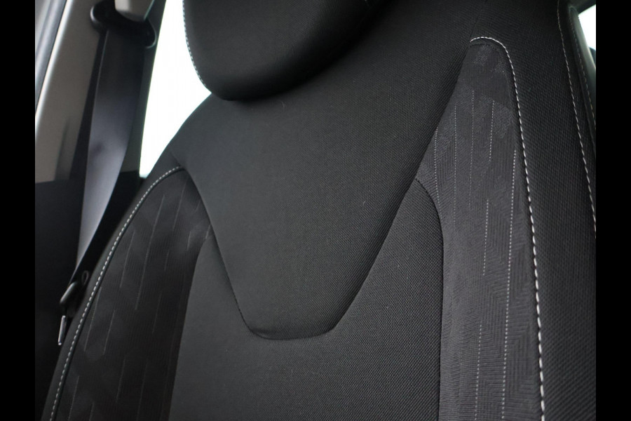 Renault Clio 0.9 TCe LIMITED + NAVIGATIE | CRUISE CONTROL | KEYLESS | AIRCO