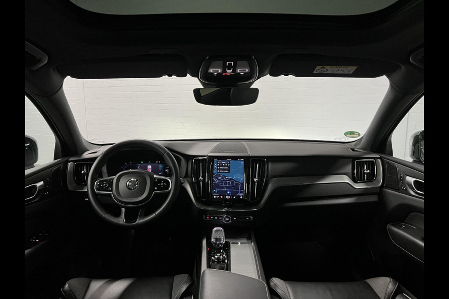Volvo XC60 2.0 T6 Plug-in hybrid AWD Plus Dark Trekhaak | Open dak | Adapt. Cruise | Harman Kardon | Stoel-/stuurverwarming | Memory | Leder | Carplay