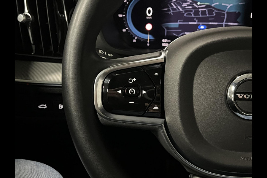Volvo XC60 2.0 T6 Plug-in hybrid AWD Plus Dark Trekhaak | Open dak | Adapt. Cruise | Harman Kardon | Stoel-/stuurverwarming | Memory | Leder | Carplay
