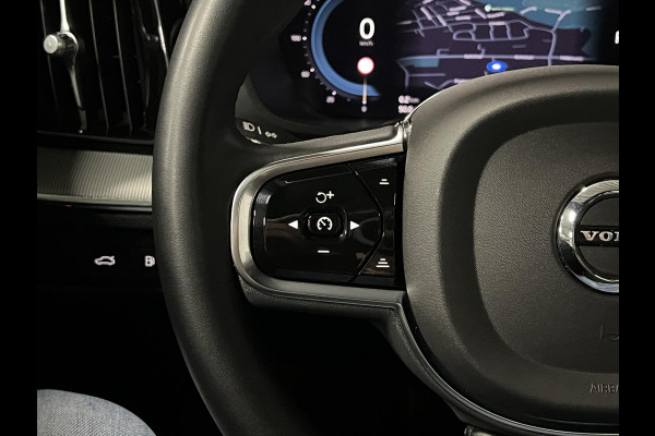 Volvo XC60 2.0 T6 Plug-in hybrid AWD Plus Dark Trekhaak | Open dak | Adapt. Cruise | Harman Kardon | Stoel-/stuurverwarming | Memory | Leder | Carplay