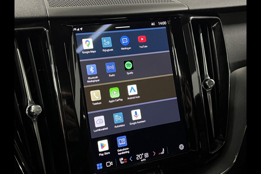 Volvo XC60 2.0 T6 Plug-in hybrid AWD Plus Dark Trekhaak | Open dak | Adapt. Cruise | Harman Kardon | Stoel-/stuurverwarming | Memory | Leder | Carplay