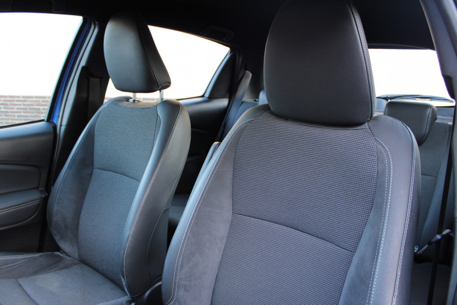 Toyota Yaris 1.5 Hybrid Energy Plus | Trekhaak | Navigatie | Camera | Cruise control