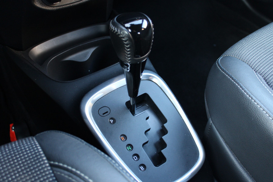 Toyota Yaris 1.5 Hybrid Energy Plus | Trekhaak | Navigatie | Camera | Cruise control