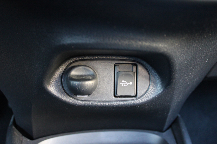 Toyota Yaris 1.5 Hybrid Energy Plus | Trekhaak | Navigatie | Camera | Cruise control