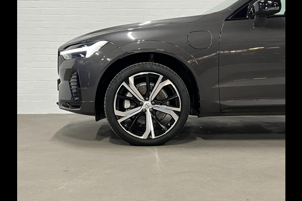 Volvo XC60 2.0 T6 Plug-in hybrid AWD Plus Dark Trekhaak | Open dak | Adapt. cruise | Stoel-/stuurverwarming | Camera | Memory | Carplay