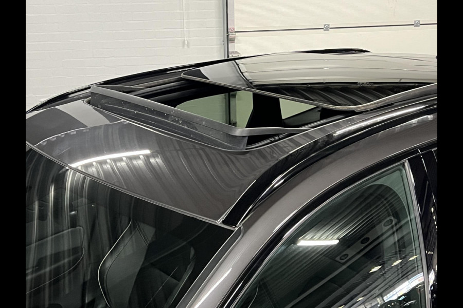 Volvo XC60 2.0 T6 Plug-in hybrid AWD Plus Dark Trekhaak | Open dak | Adapt. cruise | Stoel-/stuurverwarming | Camera | Memory | Carplay