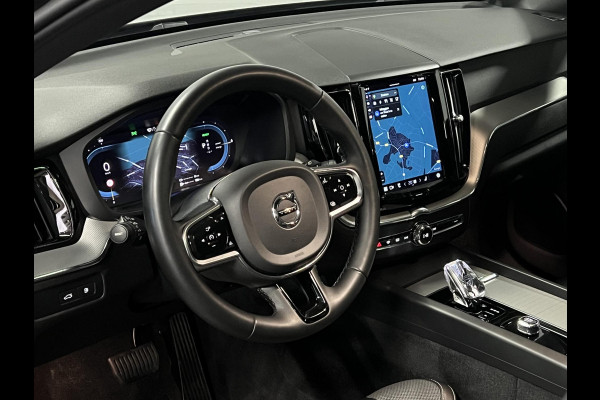 Volvo XC60 2.0 T6 Plug-in hybrid AWD Plus Dark Trekhaak | Open dak | Adapt. cruise | Stoel-/stuurverwarming | Camera | Memory | Carplay