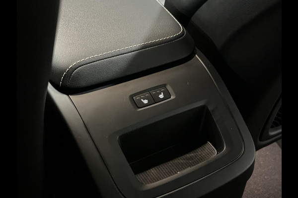 Volvo XC60 2.0 T6 Plug-in hybrid AWD Plus Dark Trekhaak | Open dak | Adapt. cruise | Stoel-/stuurverwarming | Camera | Memory | Carplay